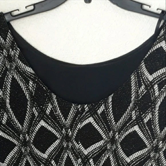 Ignite Evening Dress Size 20W Gray and Black Sparkly Geometric Pattern - Picture 4 of 7